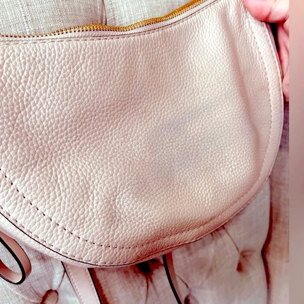 MICHAEL KORS Camden Medium Powder Blush Pebbled Leather Messenger Bag, EUC